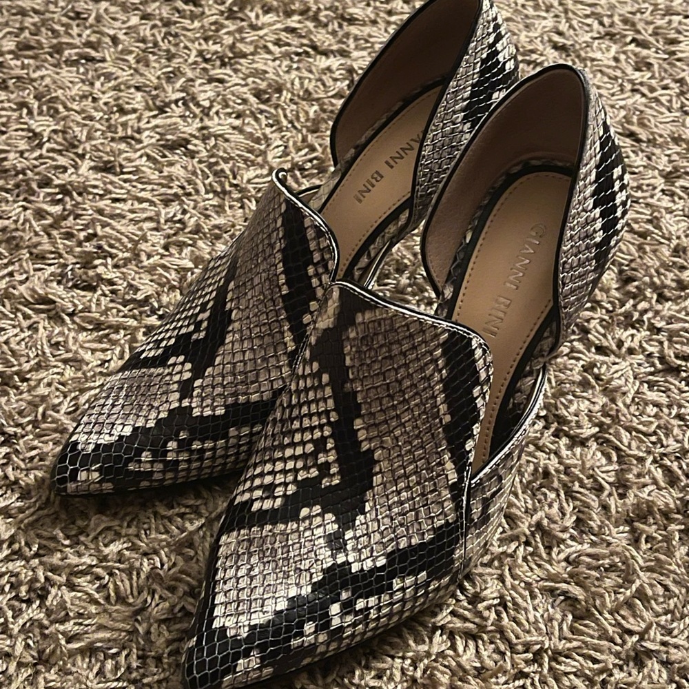 Snake skin heels - Picture 2 of 4